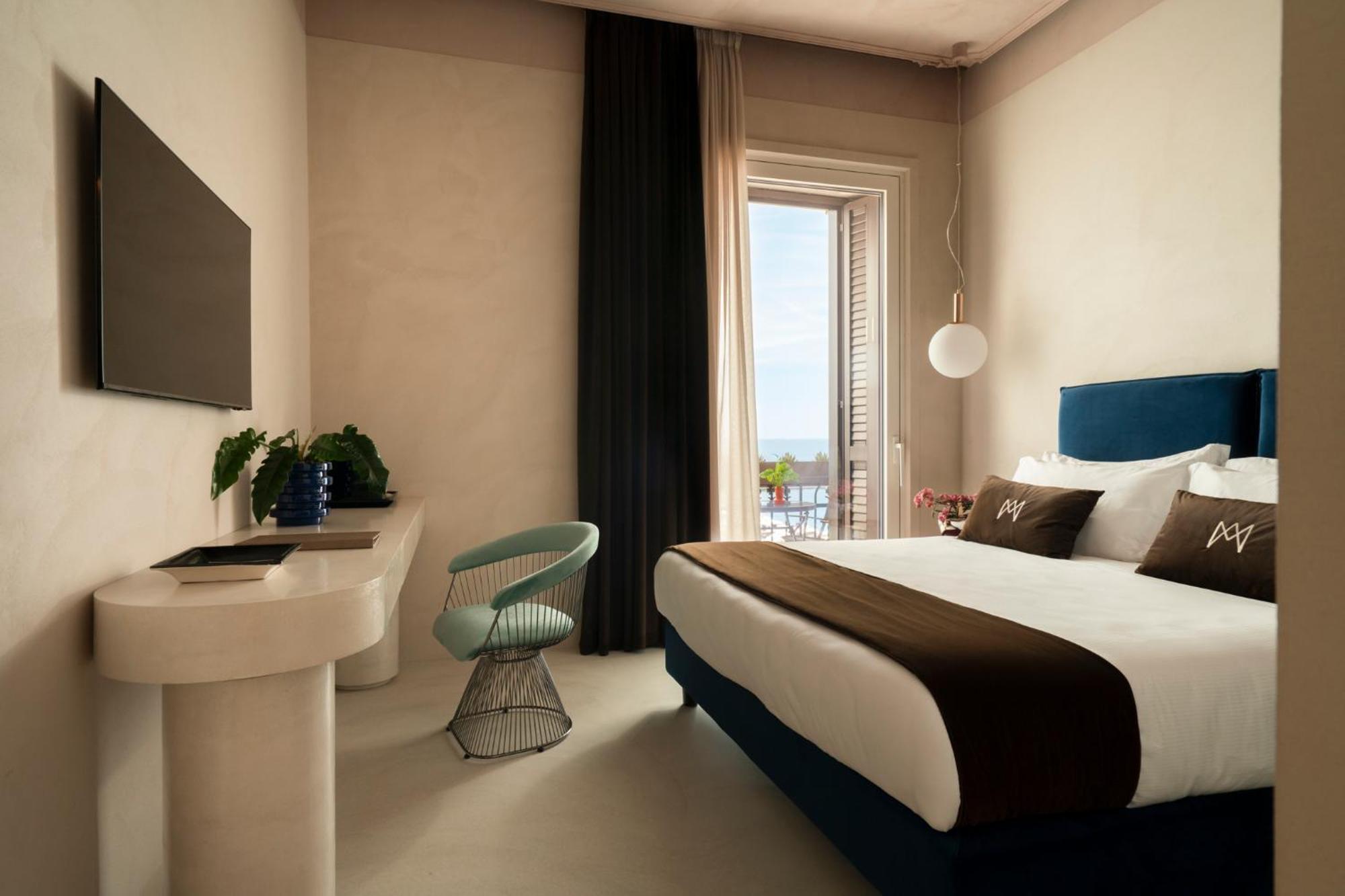 Demetra Luxury Suites Napels Buitenkant foto