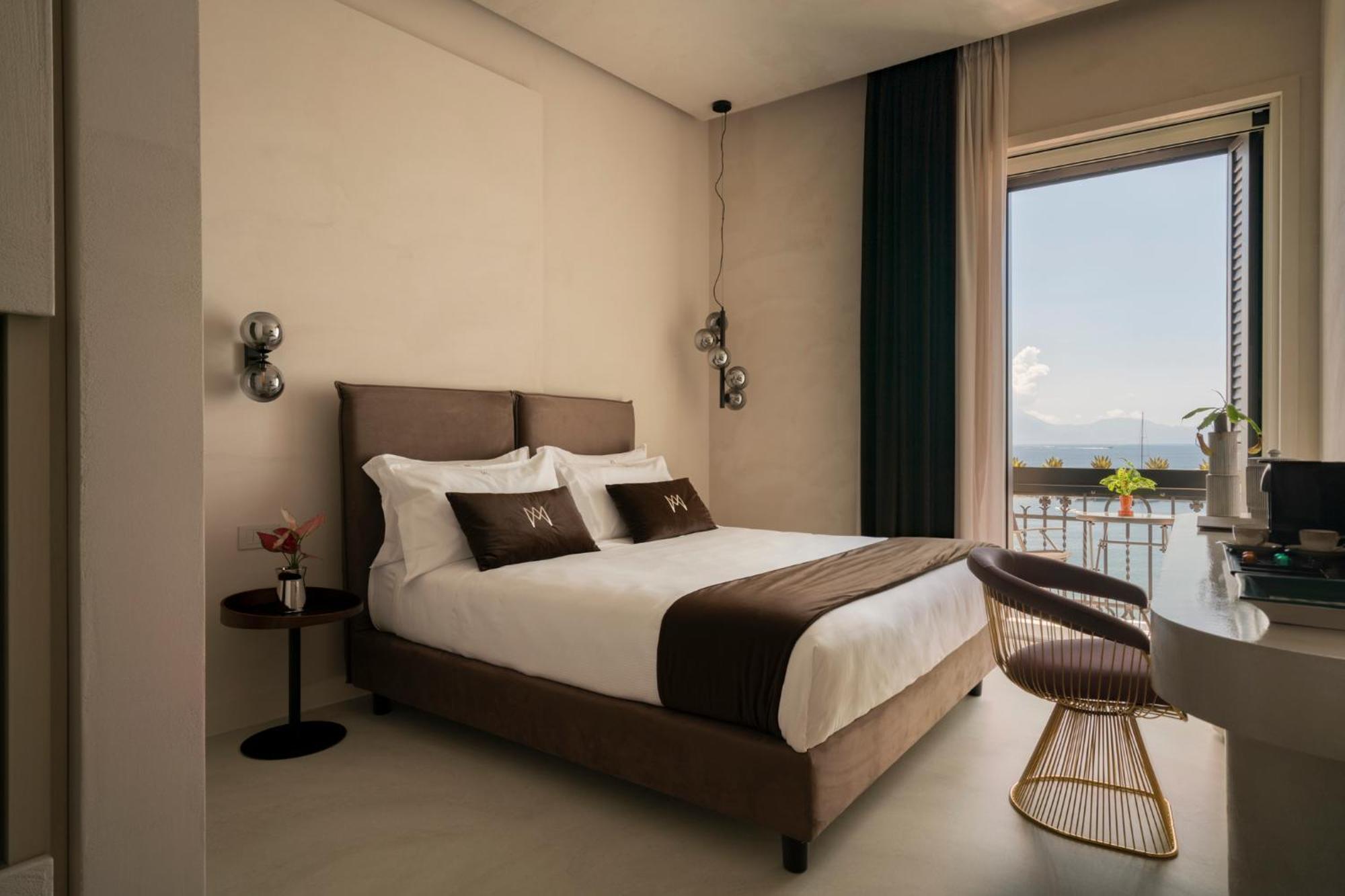 Demetra Luxury Suites Napels Buitenkant foto