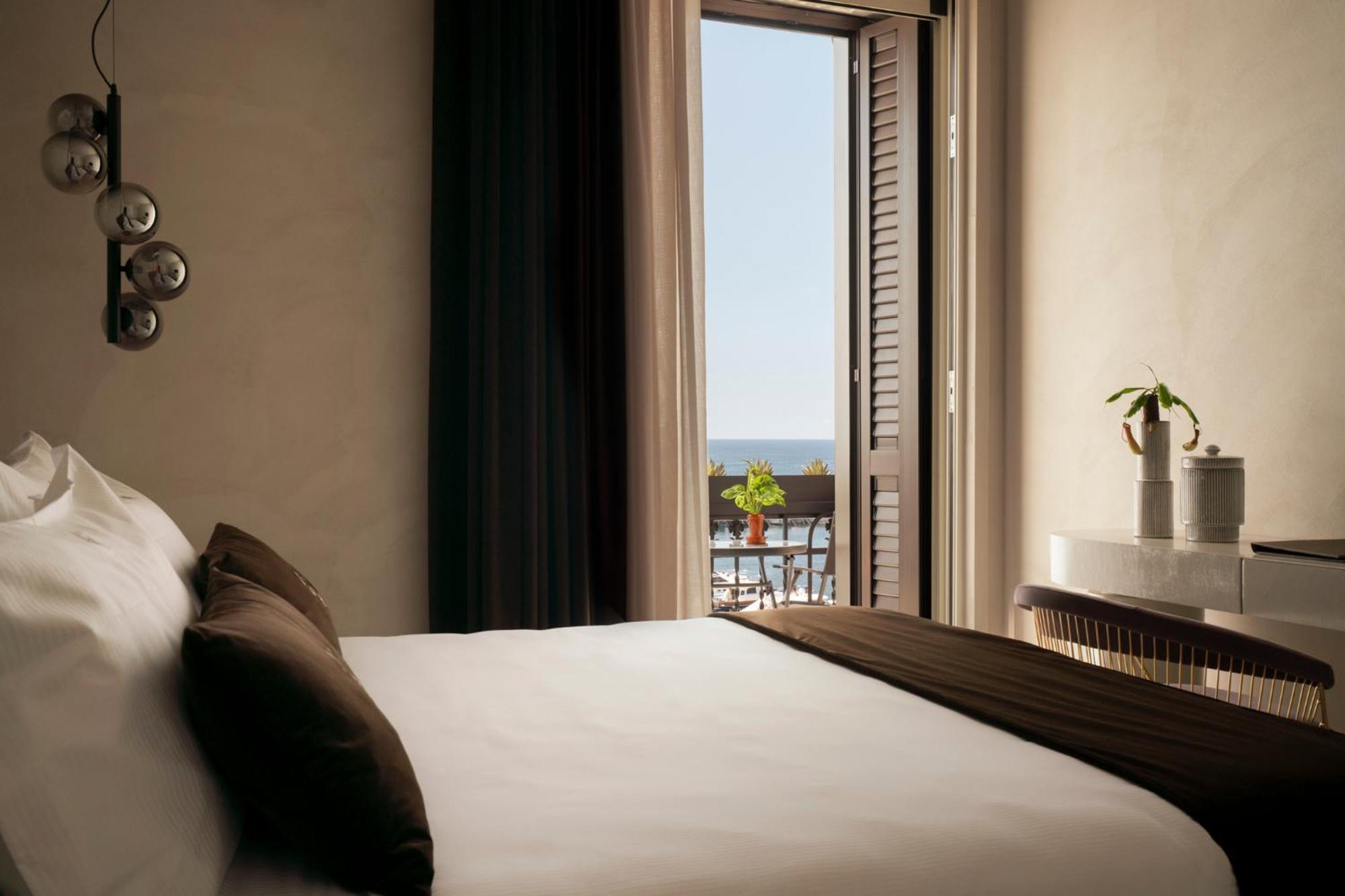 Demetra Luxury Suites Napels Buitenkant foto